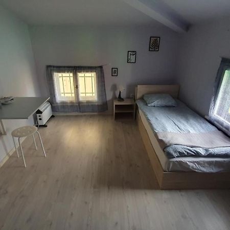 Стаи За Гости Sun House Apartment Varna Exterior photo