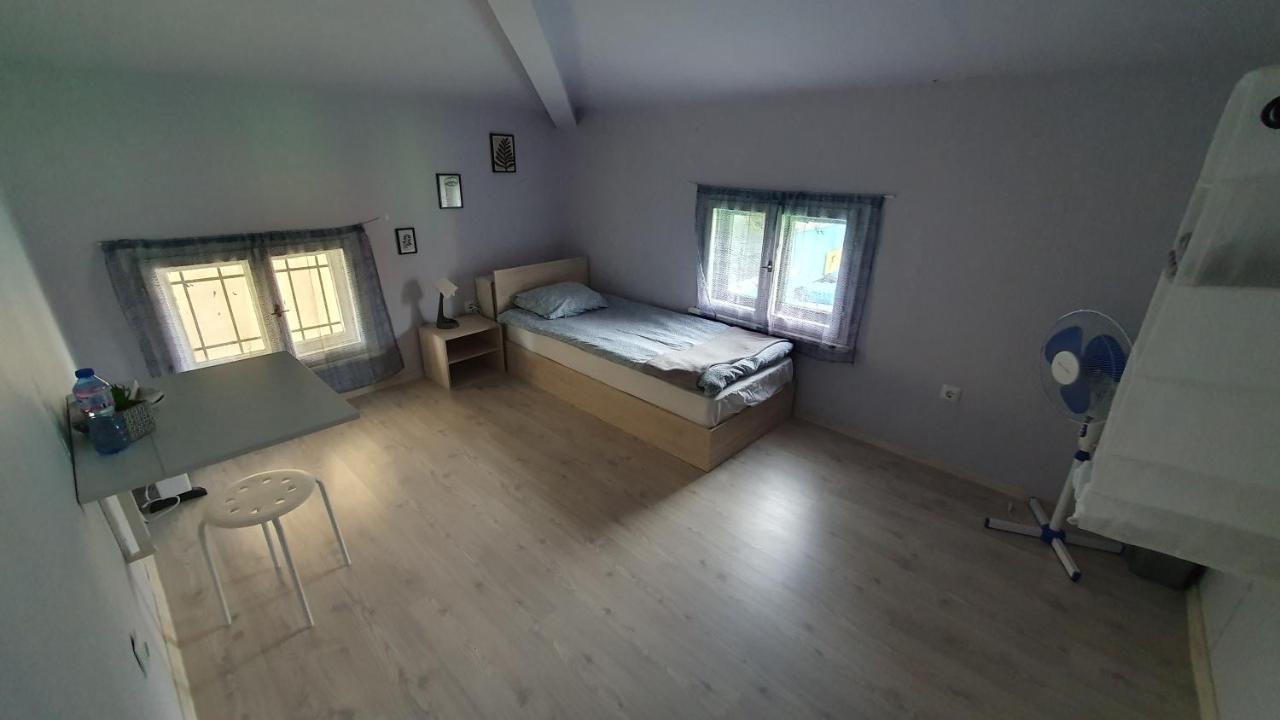 Стаи За Гости Sun House Apartment Varna Exterior photo