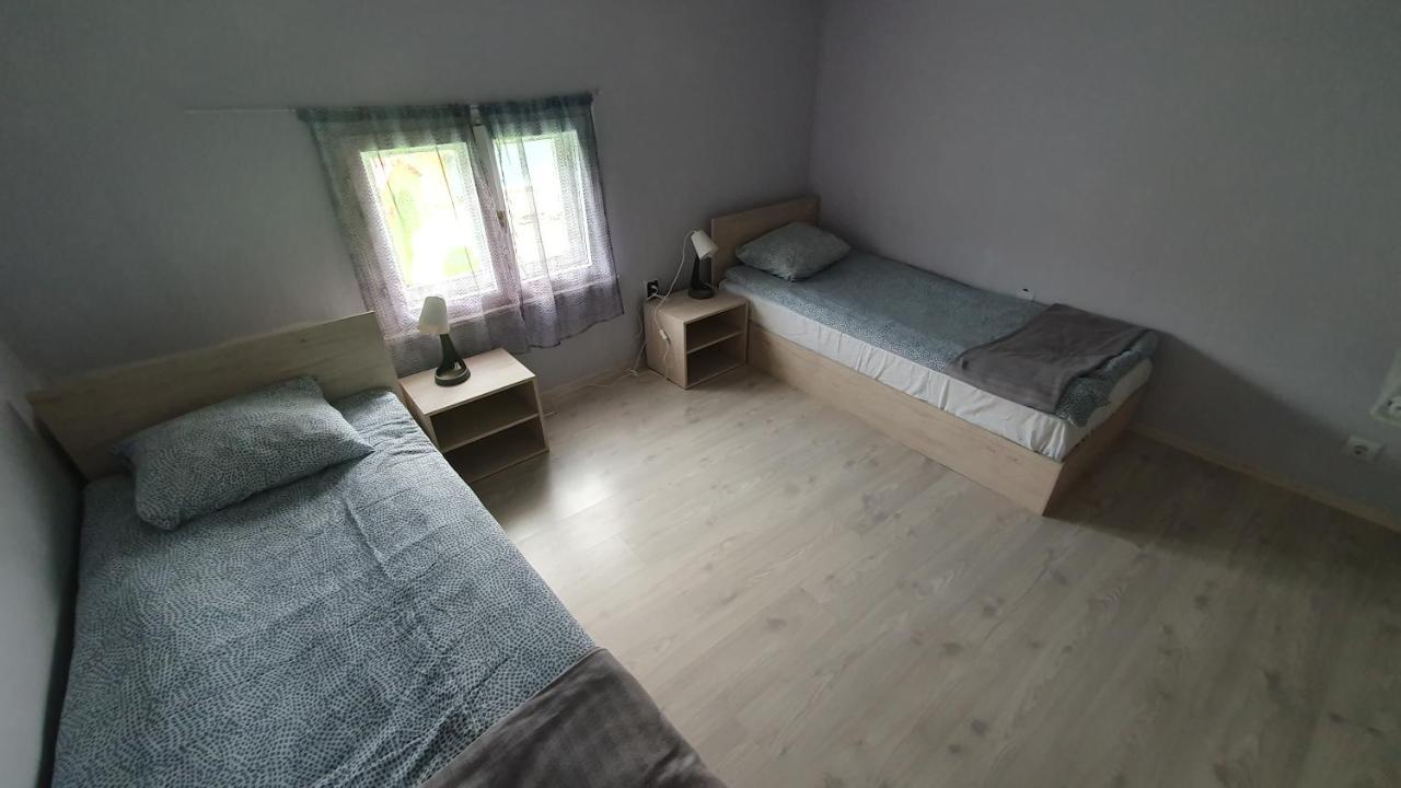 Стаи За Гости Sun House Apartment Varna Exterior photo