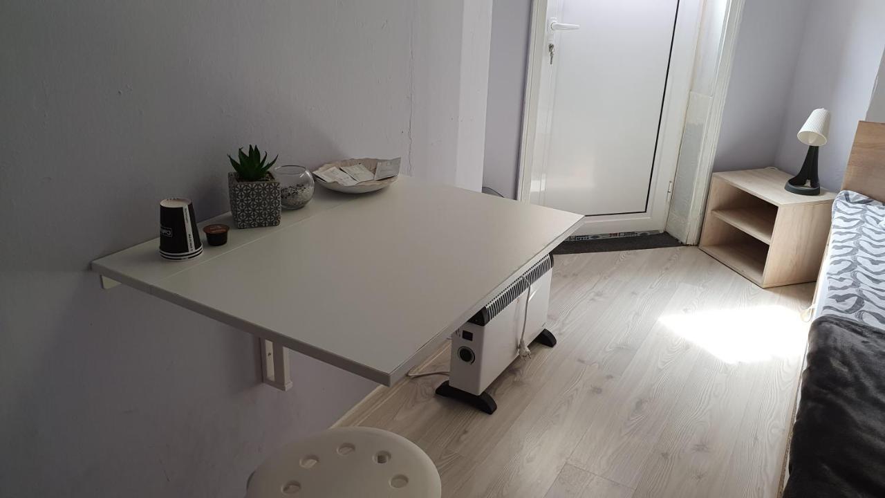 Стаи За Гости Sun House Apartment Varna Exterior photo