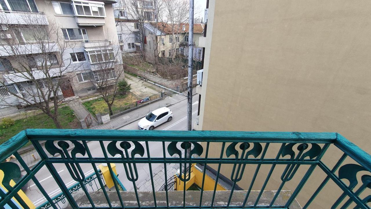 Стаи За Гости Sun House Apartment Varna Exterior photo