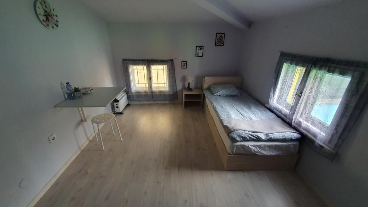Стаи За Гости Sun House Apartment Varna Exterior photo
